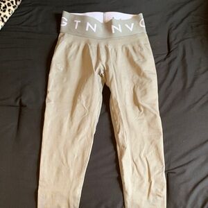 NVGTN grey leggings